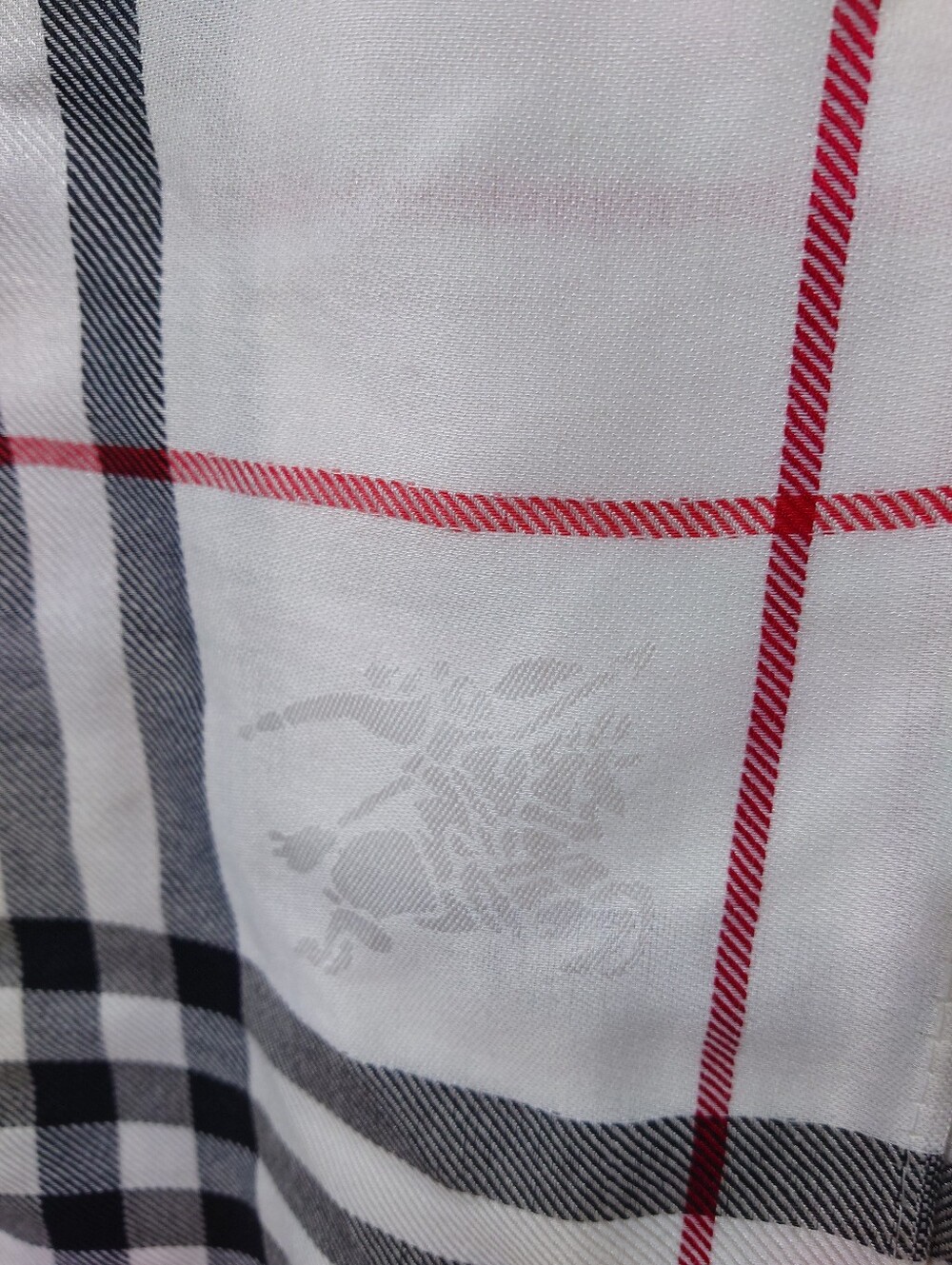 Burberry London Signature Check Jacquard Scarf Wrap Shawl White Black Red - Picture 2 of 8